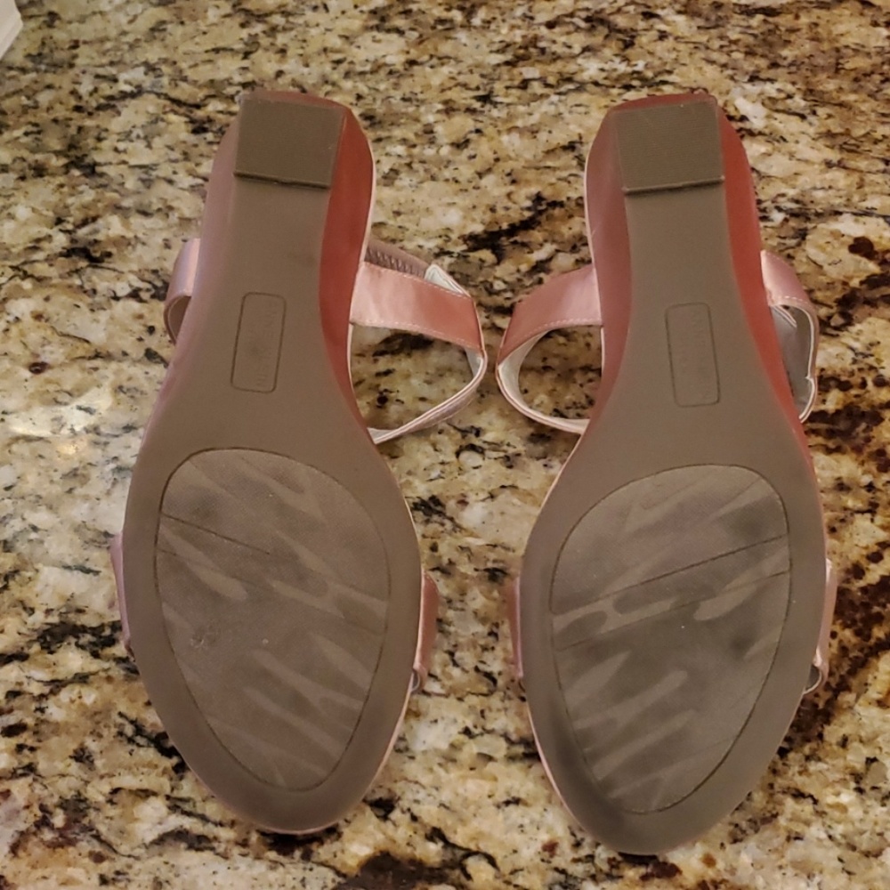 *Anne Klein Molly Sandals - Picture 7 of 7